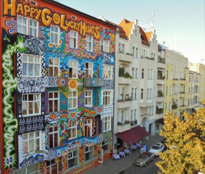 Гостиница Happy Go Lucky Hotel + Hostel  Берлин